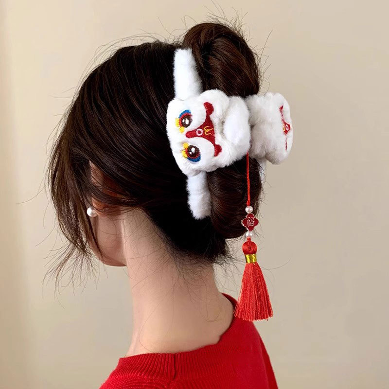 1pc 獅子舞タッセル新年ぬいぐるみヘアクリップ女性用赤いヘ - Travel Accessories Aesthetic のレビューと価格
